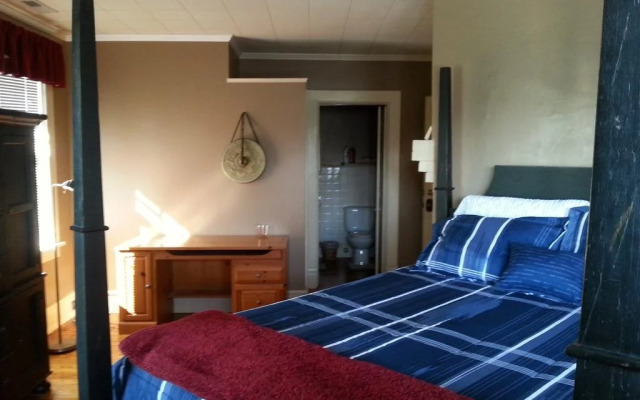 Hunter House Bed and Breakfast