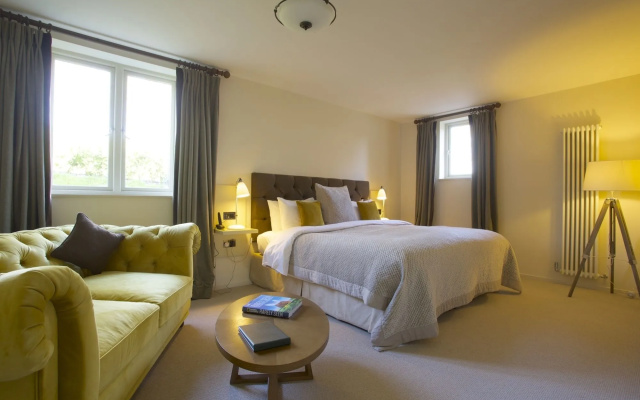 The Plume of Feathers