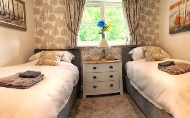 Daweswood Guest Suite - Luxury retreat with optional hot tub