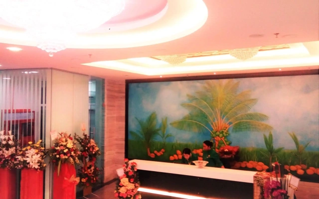 Pine Garden Hotel
