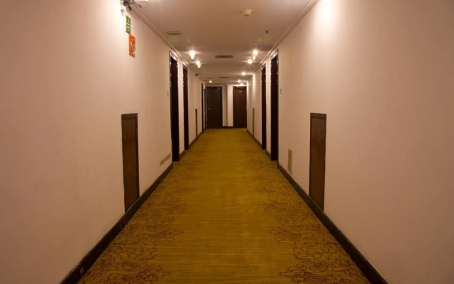 Sovereign Hotel
