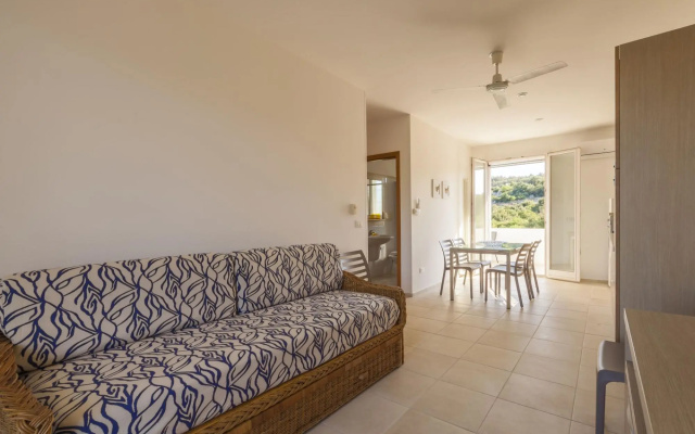 Holiday home with sea-view terrace in Castro-Bellaria PP