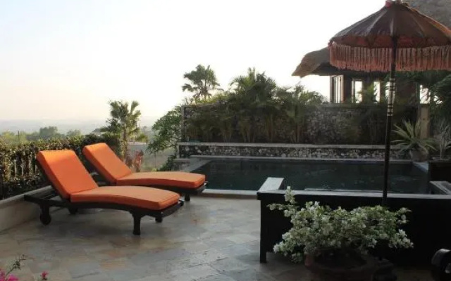 Villa Bukit Heights