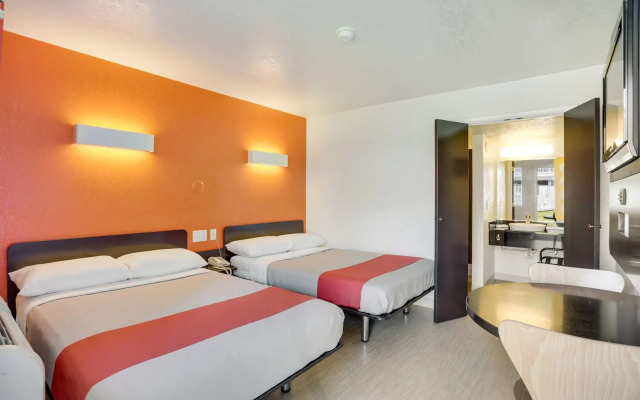 Motel 6 Jackson