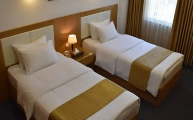 Hayali Suites Hotel