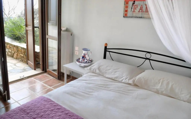 Centaur Suites & Maisonettes
