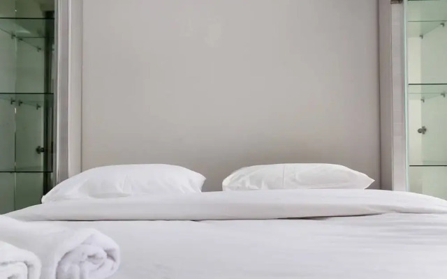 Nice And Cozy Studio Apartment At Springlake Summarecon Bekasi
