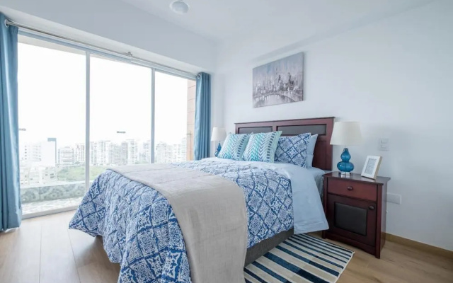 Classy 1 BR Barranco Apartment High Floor