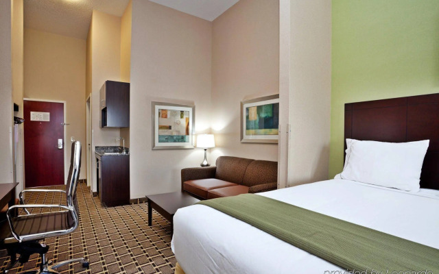 Holiday Inn Express Hotel and Suites Statesville by IHG