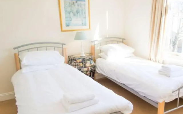 Host Stay Apartment 5 York Terrace