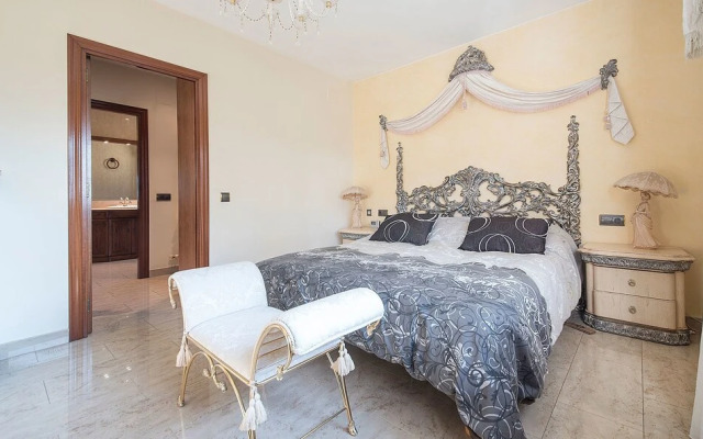House In Calafell With Fenced Pool (R79)