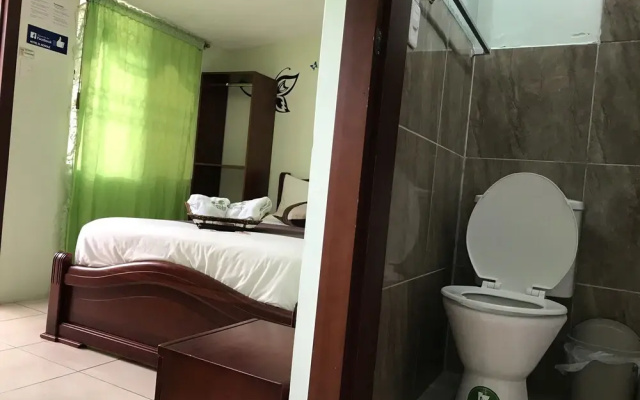 Hostal El Bosque Inn