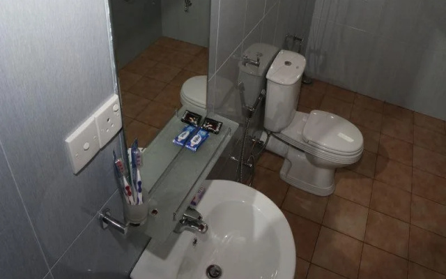 Tharusha White House Hotel