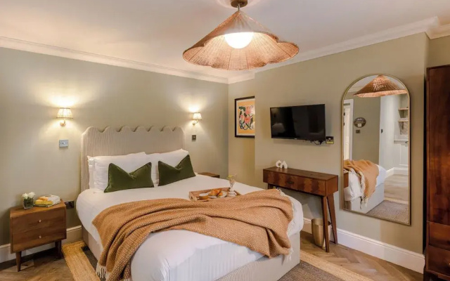 Tyndall's Park - Your Apartment