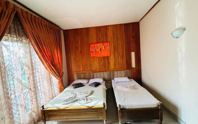 Maples Holiday Resort