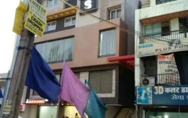 Hotel Lotus