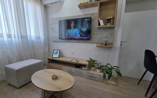 Sunny Waves Seafront Apartment