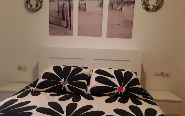 Apartamento en zona de golf y playa