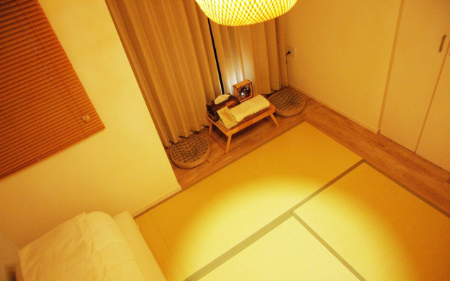 Poly Hostel Osaka