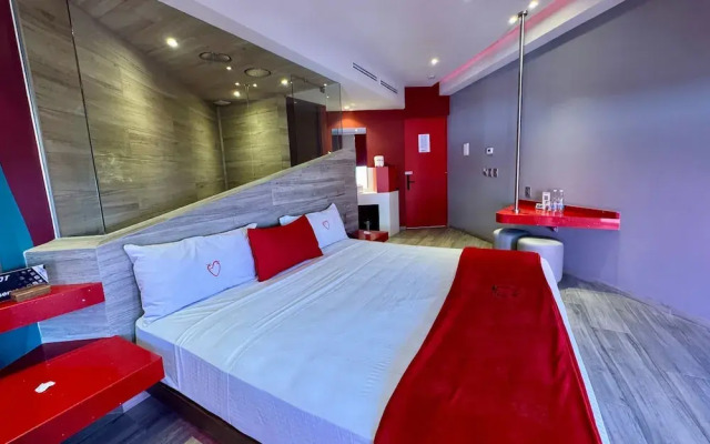 Hot Elite | Love Hotel | Solo Adultos
