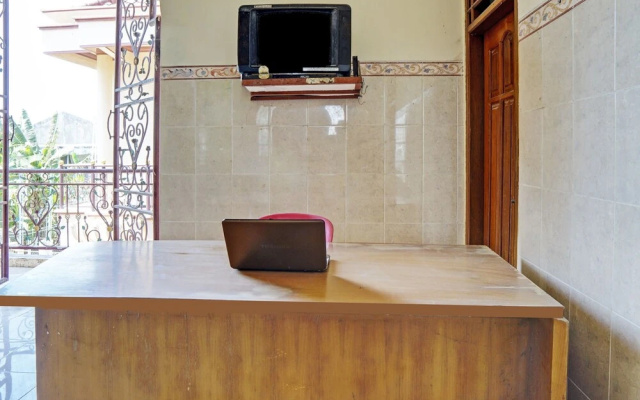 SPOT ON 93144 Homestay H. Syarif Syariah - Bandar Gresik 2
