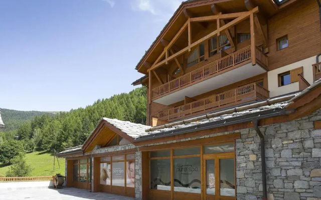 Apartment in France With Spa and Mountain Views