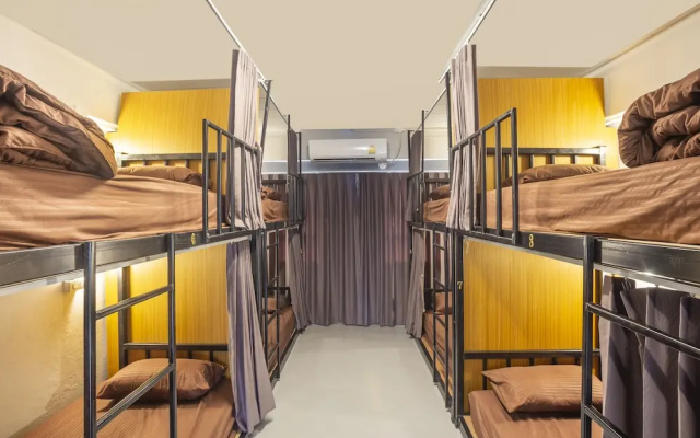 OYO 723 Lamphun Hostel