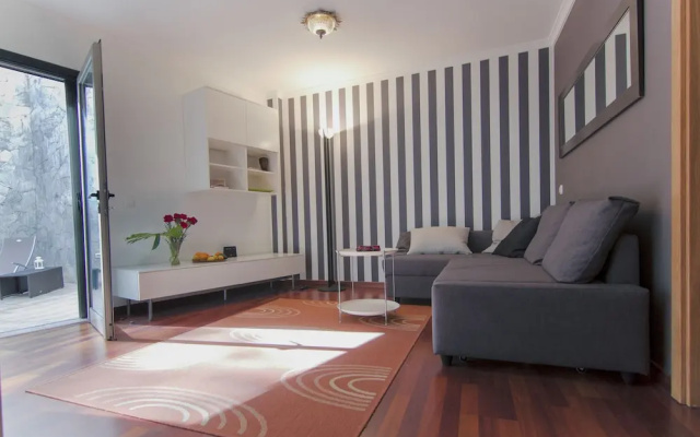Castillo Apartments