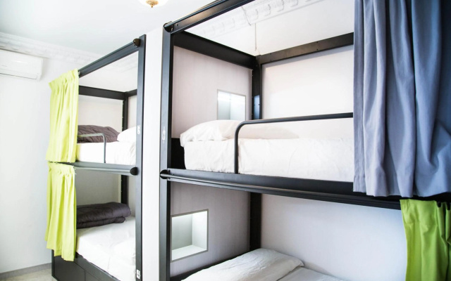 Хостел Onefam Catedral Hostel Sevilla