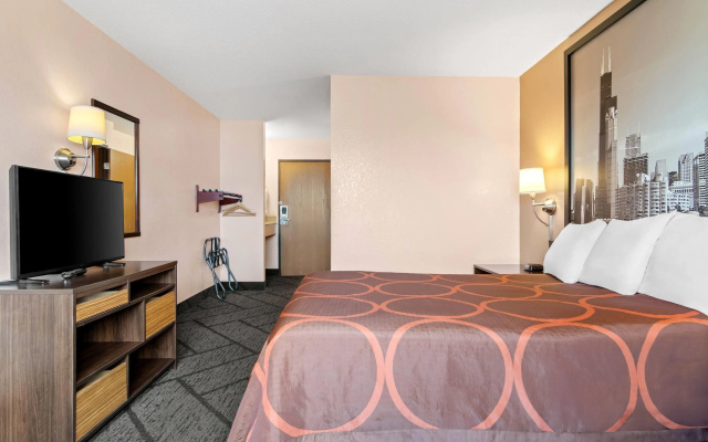 Super 8 by Wyndham Bourbonnais/Kankakee Area
