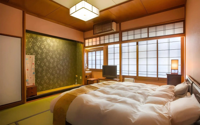 Kinosaki Onsen Hanakouji Saigetsu