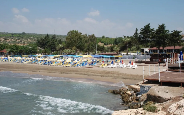 Queenaba Beach