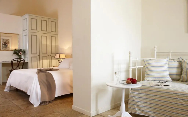 Aria Lito Mansion