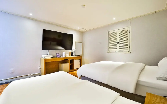 Yeongjong Stay Hotel