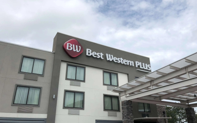 Best Western Plus Bowling Green