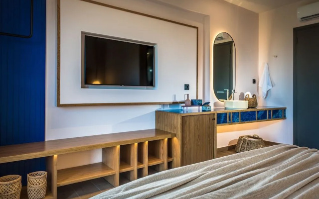 Isola Apartments Junior Suites