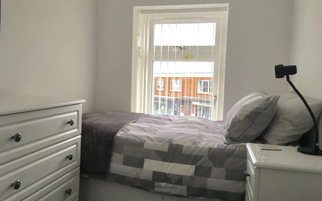 Harbour Lets - Hendre Road Apartment - Pencoed