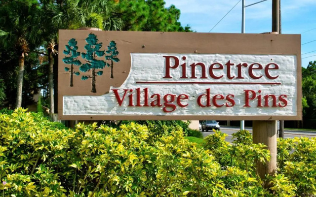 LUX VILLAs on beautiful Palmer Ranch