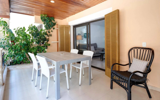 Lemar Apartments