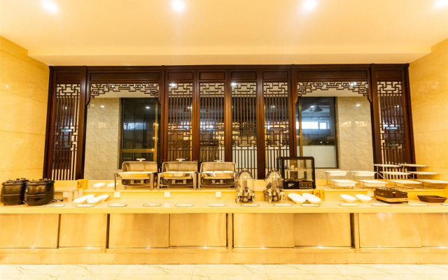 Starway Hotel Xinyang Beili Jiaoqiao