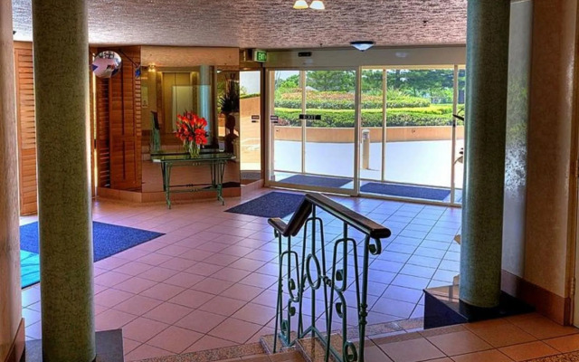 Burleigh Esplanade Apartments