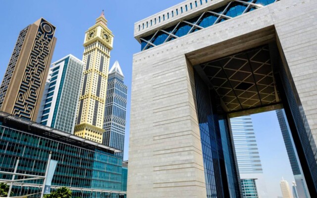 Four Seasons Hotel Dubai International Financial Centre вид на фасад