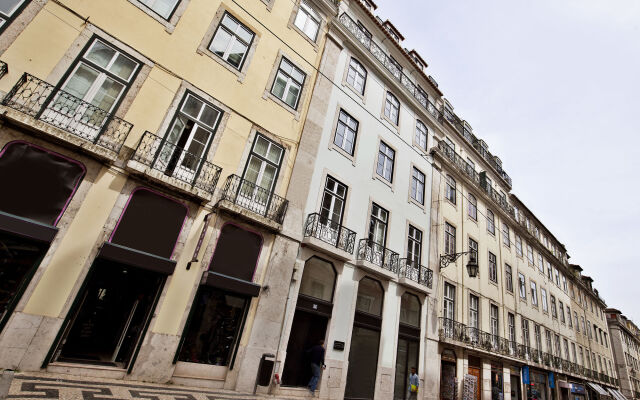 Отель Lisbon Five Stars Fanqueiros 112 вид на фасад