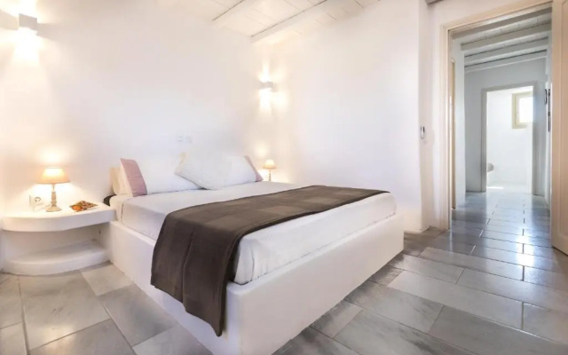 Kallirroe Deluxe Villa with Sea View and Pool