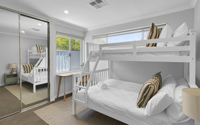Spacious 3-bed Home in Leafy Yokine