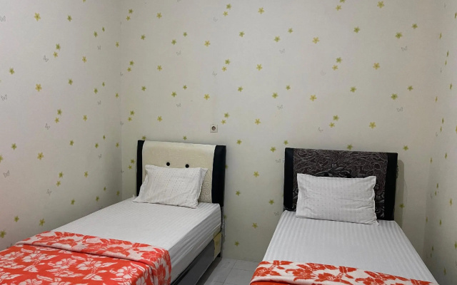 OYO 90812 Hayza Residence Syariah