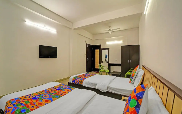 Fabhotel Konark Green