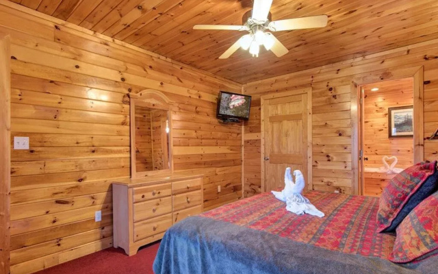 Apple Bear Lodge by Jackson Mountain Rentals