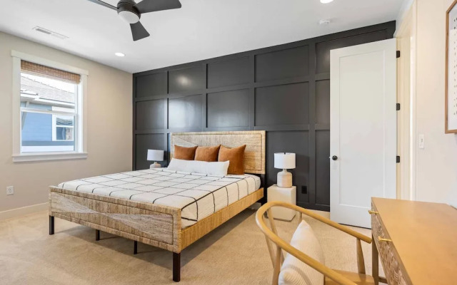 No Bad Days 5 Bedroom Townhouse