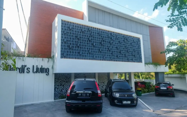Urbanview Hotel Nardis Living Near UMY